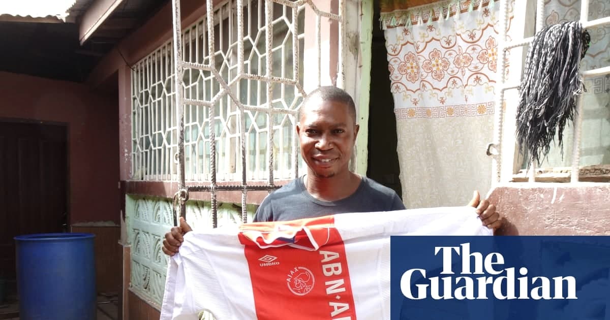 伤痛阻断的 Ajax 梦:夸桑在加纳建造工地找回自豪